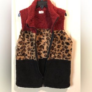 Girls Leopard Sherpa Vest - Size 7/8